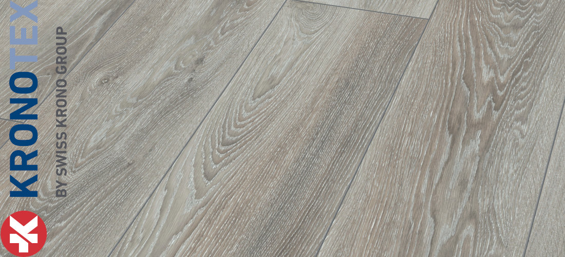 Highland Eiche Silber 10,0x244,0x1845,0mm. Echtholzoptik durch Übereinstimmung von Dekor und Prägung (ER). KronoTex Laminat Mammut-Plus Highland Eiche Silber